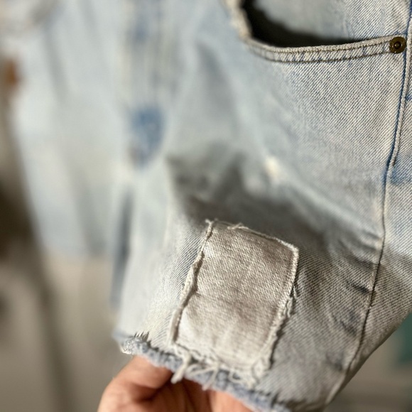 Eddie Bauer Distressed Jean Shorts with Patchwork and Distressed Look, Men’s 36 - Picture 2 of 7